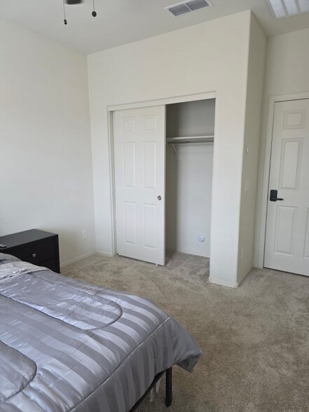 Building Photo - 18696 N Desert Willow Dr