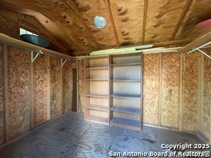Building Photo - 9202 Silver Hill