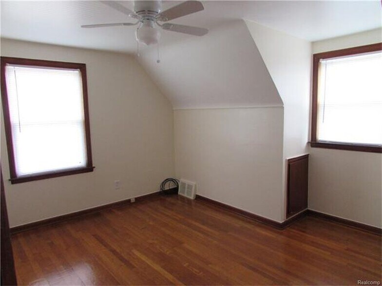 Building Photo - 3018 Gloria St