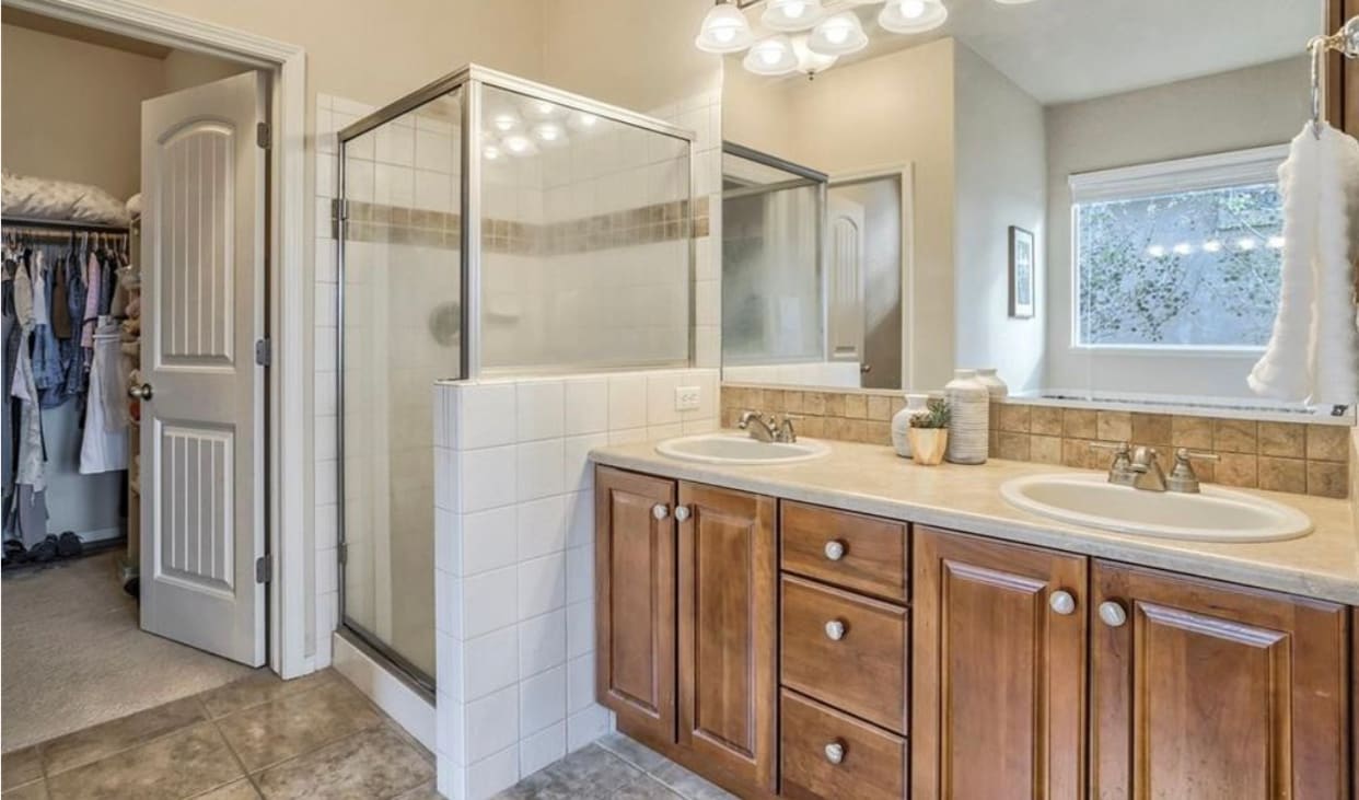 Building Photo - 10382 Capital Peak Way