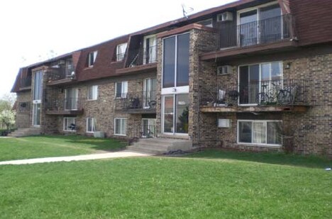 Primary Photo - 2440 Leslie Ln