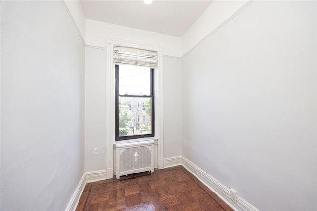 Building Photo - 414 Miller Ave