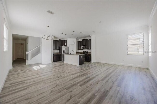 Building Photo - 7401 Ella Ln
