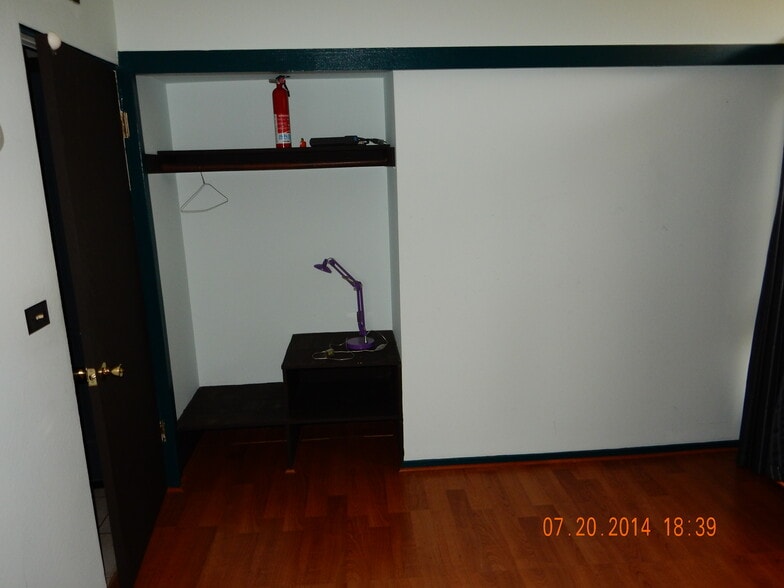 Building Photo - 111 Lorene Cir