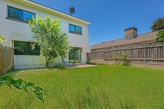 Building Photo - 8524 Dryfield Dr