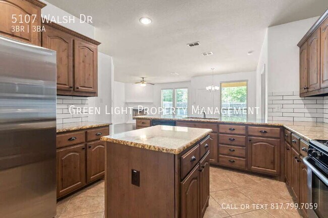 Building Photo - 5107 Walsh Dr