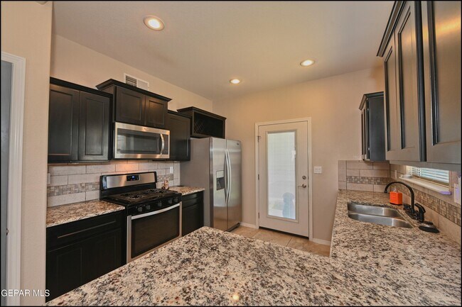 Building Photo - 373 Aidan Gordon Cir