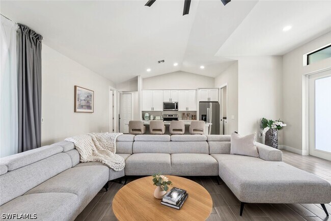 Building Photo - 4600 Key Largo Ln