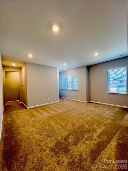 Building Photo - 11262 Serenity Farm Dr