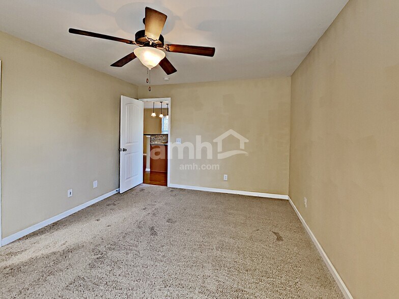 Building Photo - 3126 Aidan Ln