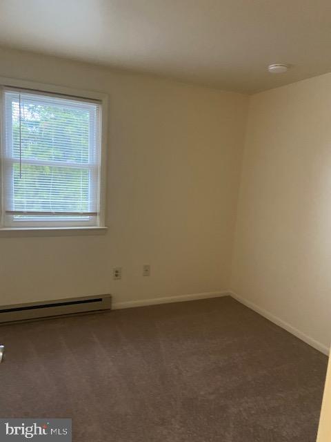 Building Photo - 558 State St