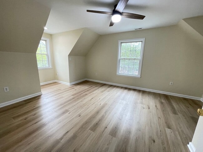 Building Photo - Incredible, newly renovated 3 br 3.5 ba Ca...
