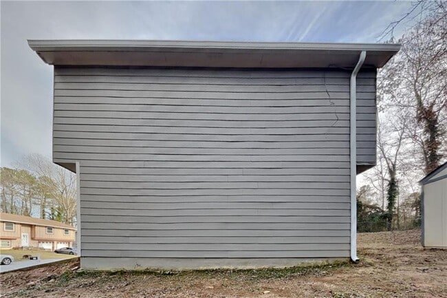 Building Photo - 3919 Valley Brook Rd