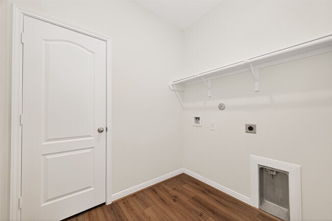 Building Photo - 12602 Blue Jay Dr