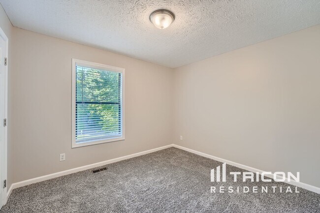 Building Photo - 3497 Hill Ln