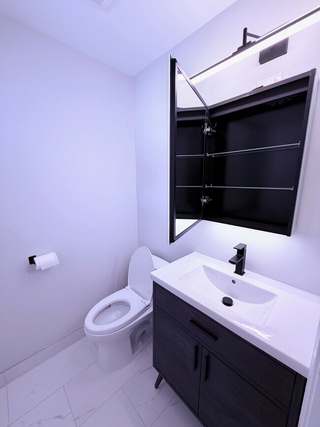 Building Photo - 2741 Odlum Dr