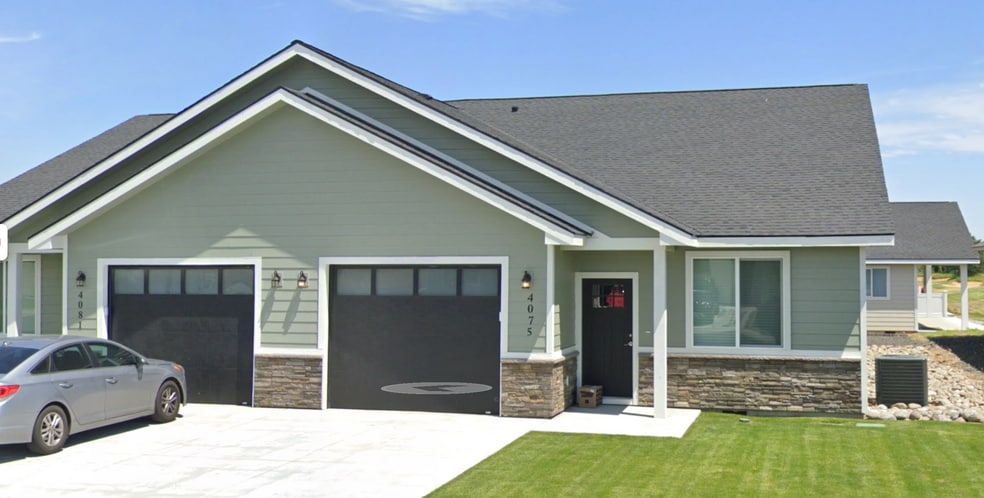 Building Photo - 4075 Quinn Dr NE