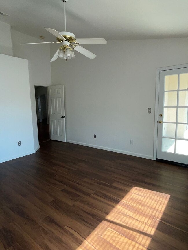 Building Photo - Charming 4 Bedroom Home For Rent