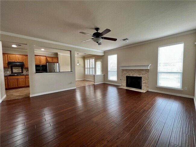 Building Photo - 15521 Whistling Straits Dr
