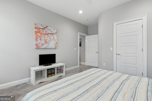 Building Photo - 204 Riley Hunter Dr
