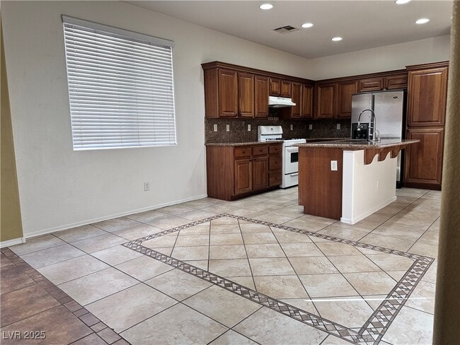 Building Photo - 9870 Delta Lake Ct