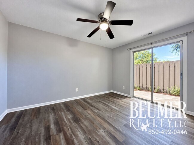 Building Photo - 4823 Huron Dr