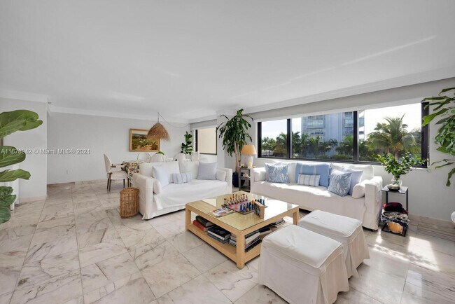 Building Photo - 650 Ocean Dr