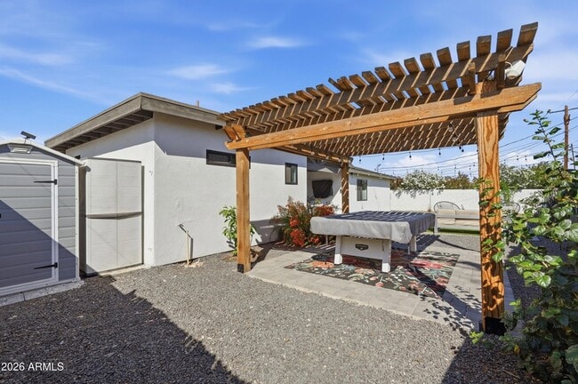 Building Photo - 2812 N 71st Pl