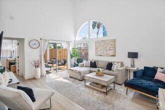 Building Photo - 5120 Coronado Ridge