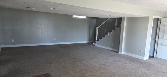 Building Photo - Charming 4-Bedroom Haven with Hardwood Elegance on Main St, New Prague!