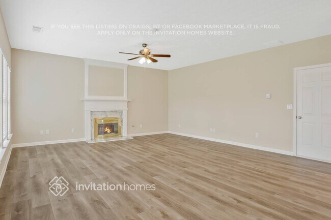 Building Photo - 5749 Cove Ln