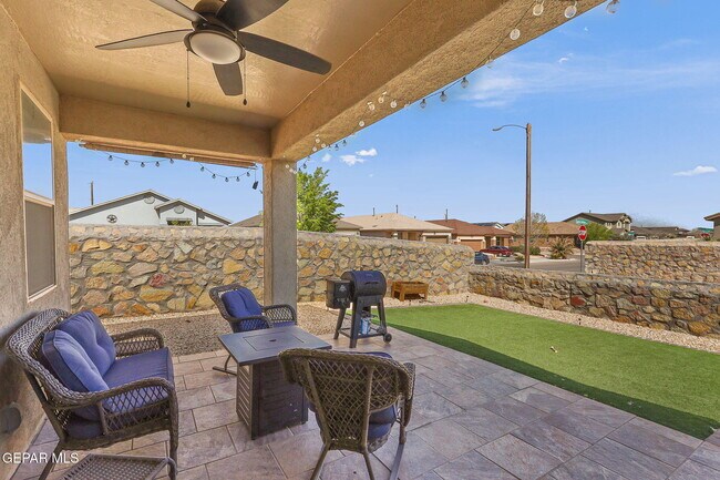 Building Photo - 14439 Eastbrook Dr