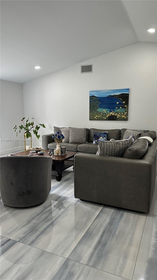 Building Photo - 13411 SW 17th Ct