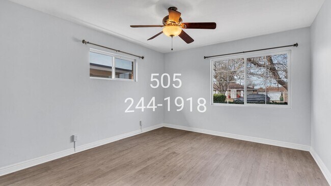 Building Photo - 2426 Hendola Dr NE