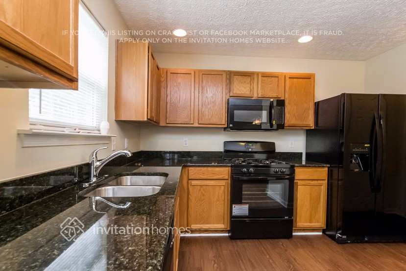 Building Photo - 129 Drury Ln