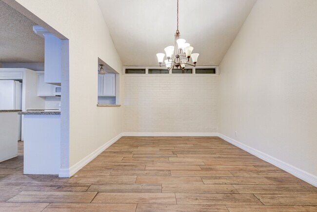 Building Photo - 10822 Kirktown Dr
