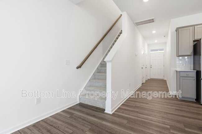 Building Photo - 27 Broward Ln