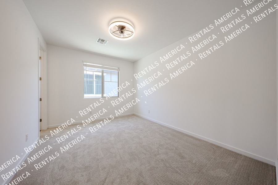 Building Photo - 2484 W Rowel Rd