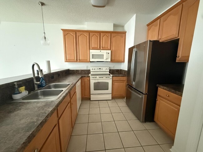 Building Photo - 2190 Monument Rd