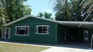 Building Photo - 9880 SW 101st Pl