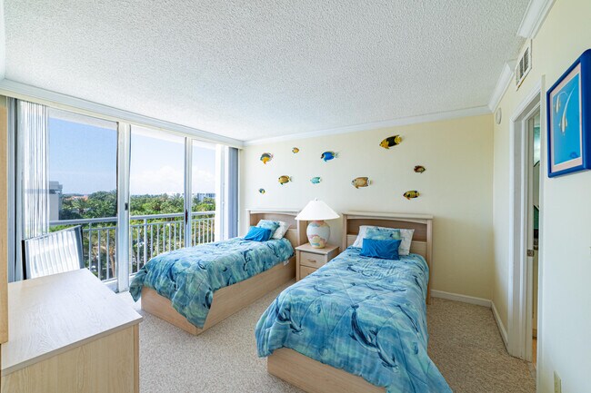 Building Photo - 2780 S Ocean Blvd