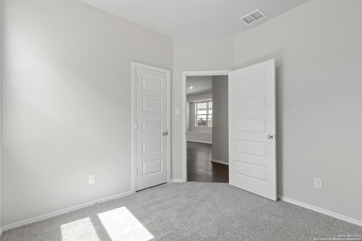 Building Photo - 2434 Dry Moss Way