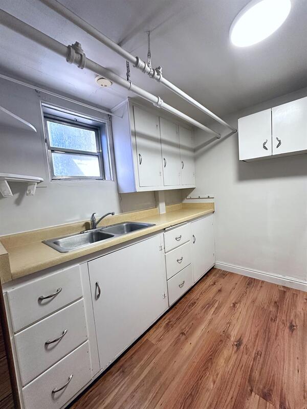 Building Photo - 137 N Tremont St