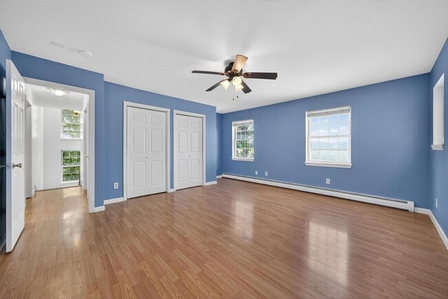 Building Photo - 531 NY-211