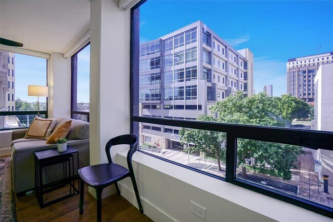 Building Photo - 1212 Guadalupe St