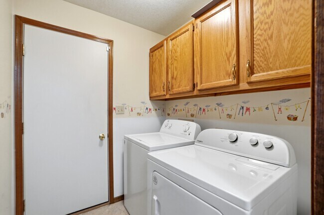 Building Photo - 408 California Ave