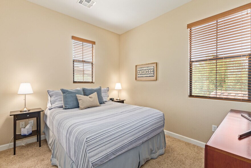 Building Photo - 4777 S Fulton Ranch Blvd