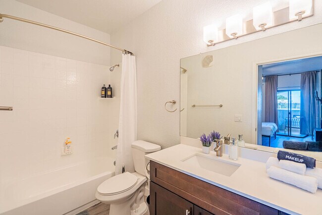 Building Photo - 2150 S 55th St