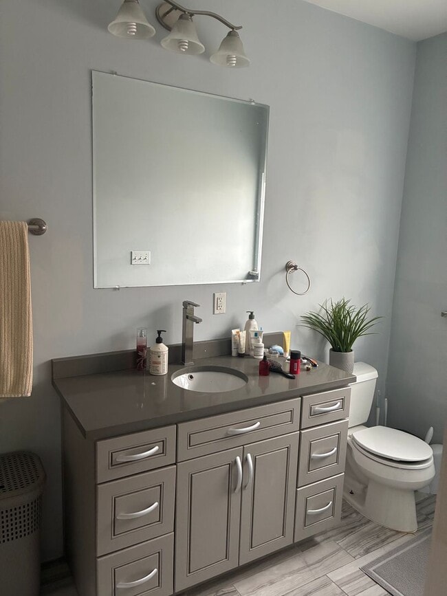 Building Photo - SPACIOUS LAWRENCEVILLE 3 BED 2.5 BATH! PERFECT LOCATION!