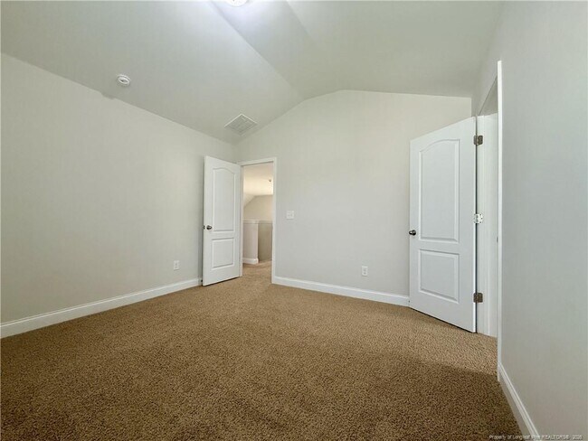 Building Photo - 151 Pittfield Run
